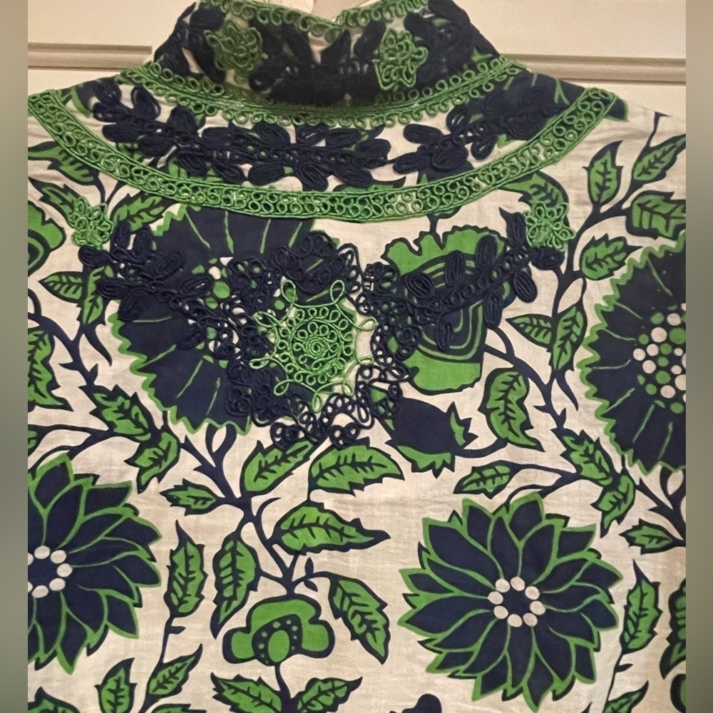 🔥💙💚Gretchen Scott size XS GORGEOUS blouse beautiful embroidery blue/green - Picture 4 of 9